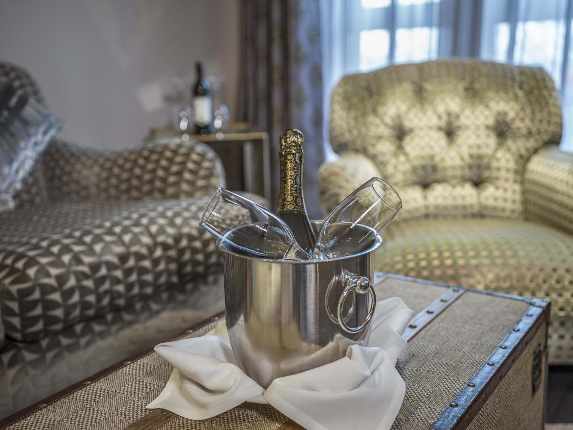 Boulevard Hotel 黑潭 外观 照片 Champagne bucket